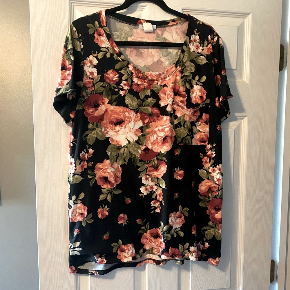 Black floral top with pocket
